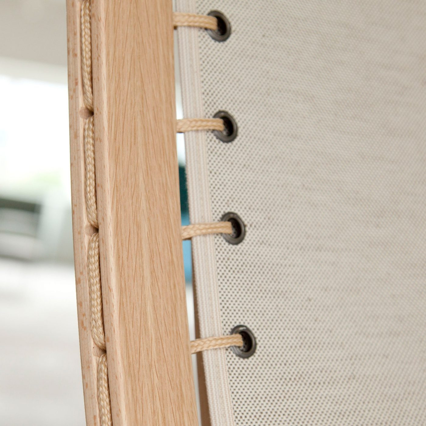Nature canvas / lacquered oak
